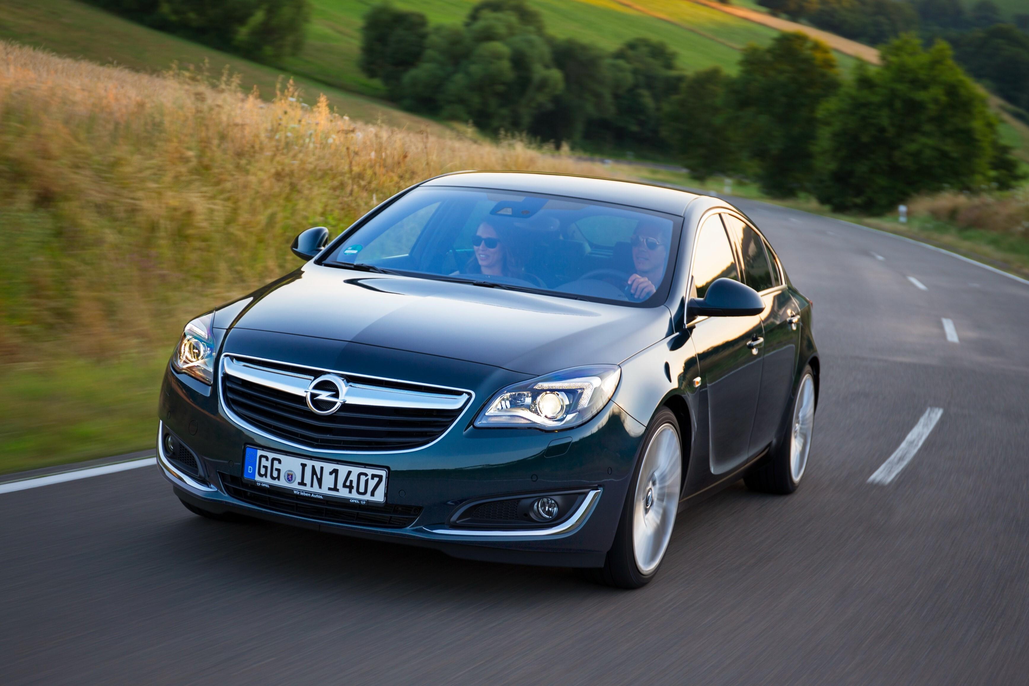 Опель какие модели. Opel Insignia 2. Опель Инсигния 2016 седан. Opel Insignia 2013. Опель Инсигния турбо.