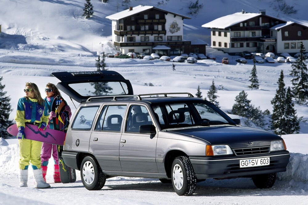 Opel Kadett E [рестайлинг] (1989-1993) Caravan универсал 5-дв.