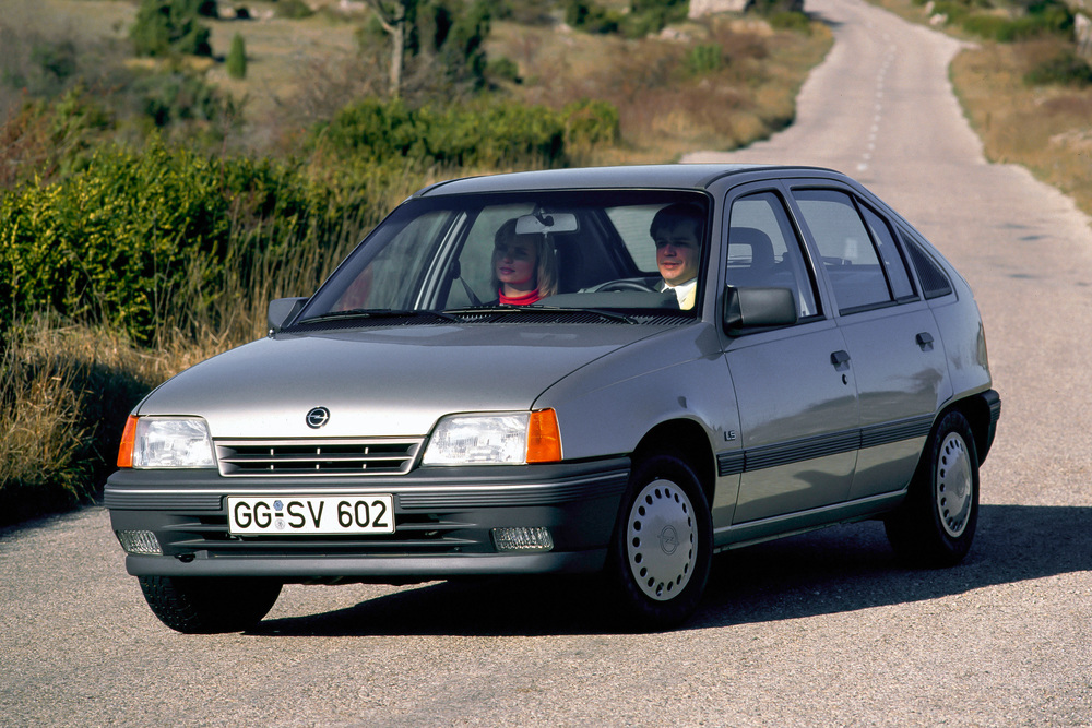 Opel Kadett E [рестайлинг] (1989-1993) Хетчбэк 5-дв.
