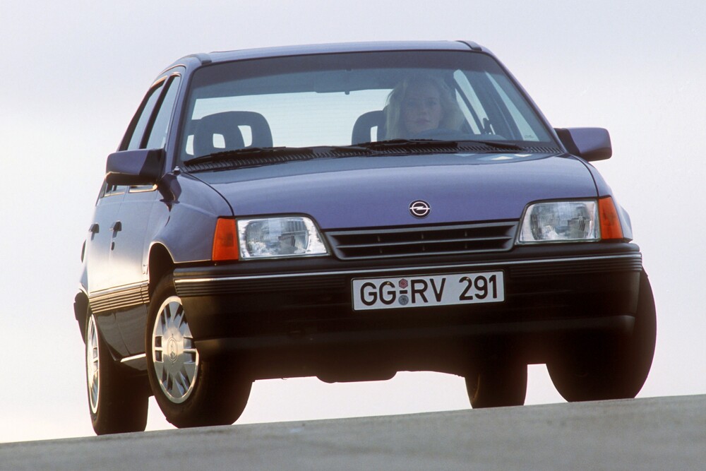 Opel Kadett E [рестайлинг] (1989-1993) Хетчбэк 5-дв.