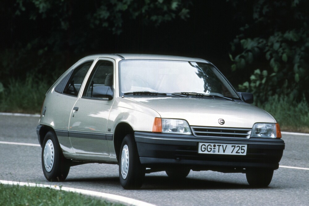 Opel Kadett E [рестайлинг] (1989-1993) Хетчбэк 3-дв.