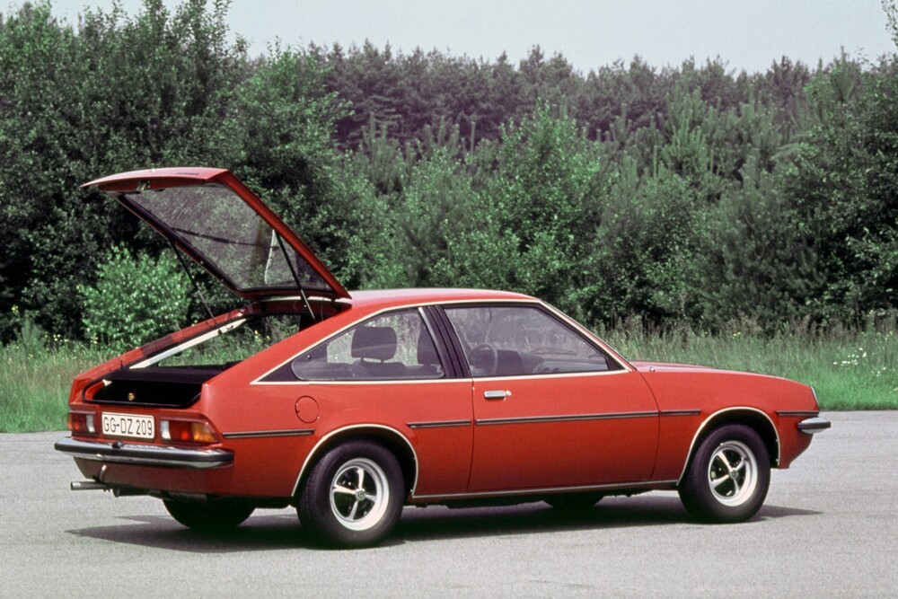 Opel Manta B (1978-1982) CC хетчбэк