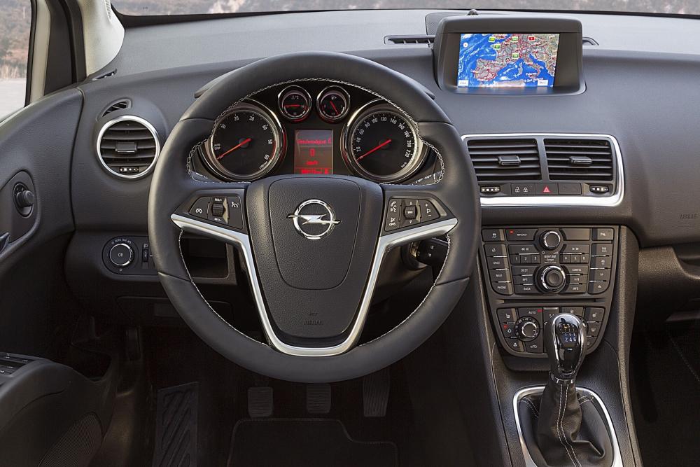 Opel Meriva 2 поколение [рестайлинг] (2014-2017) Минивэн интерьер 