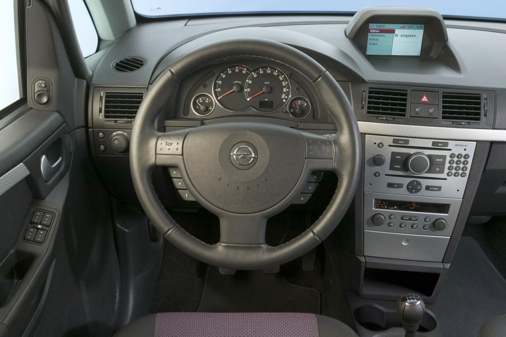 Opel Meriva 1 поколение [рестайлинг] (2006-2010) Минивэн 5-дв. интерьер 