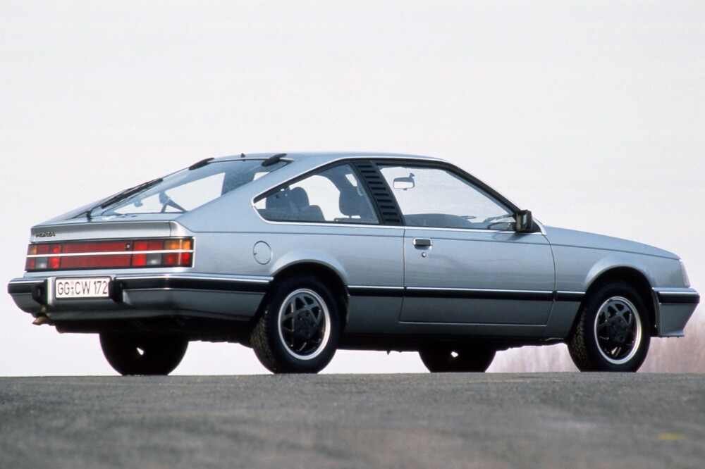 Opel Monza A2 (1982-1986) купе 