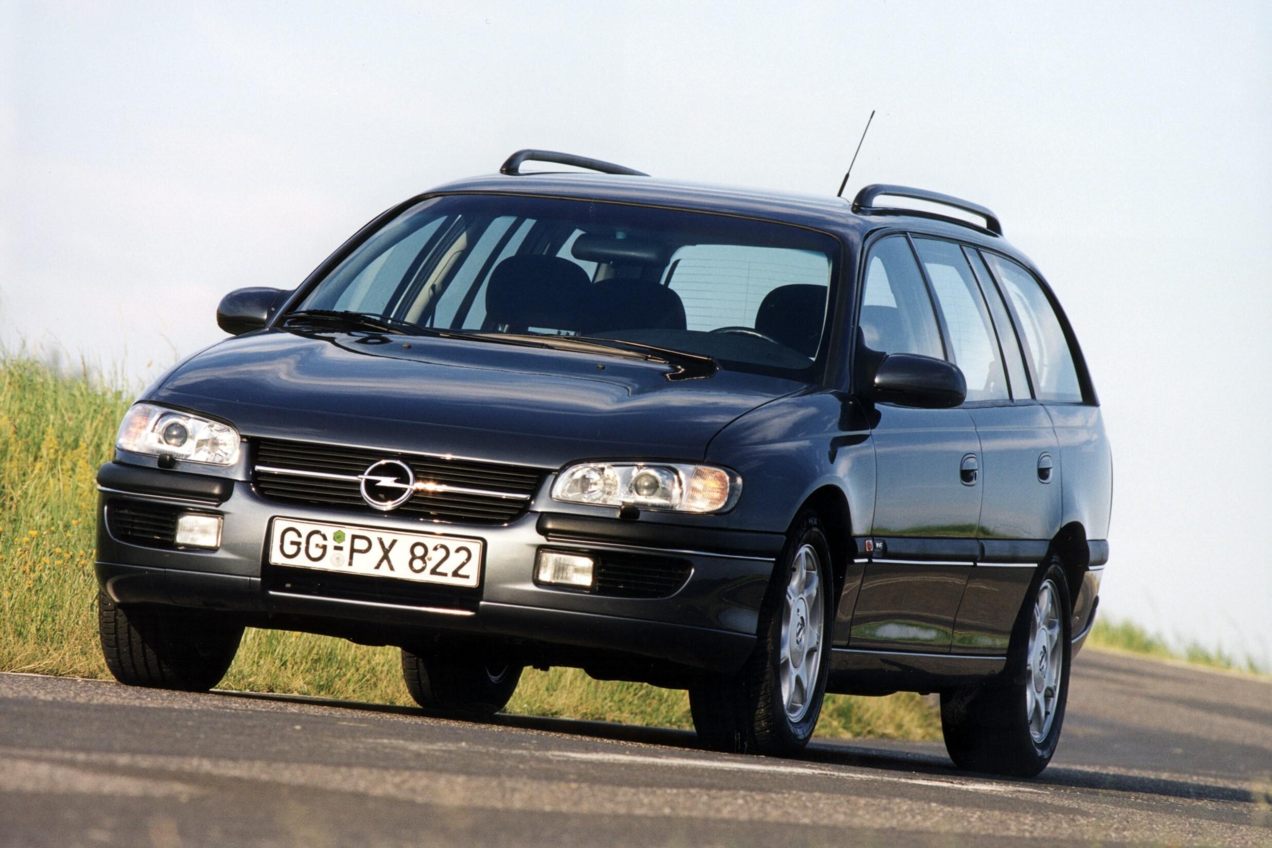 Машина омега б. Opel Omega, 1994 универсал. Opel Omega b 1994-1999. Opel Omega b. Opel Omega универсал 2000.