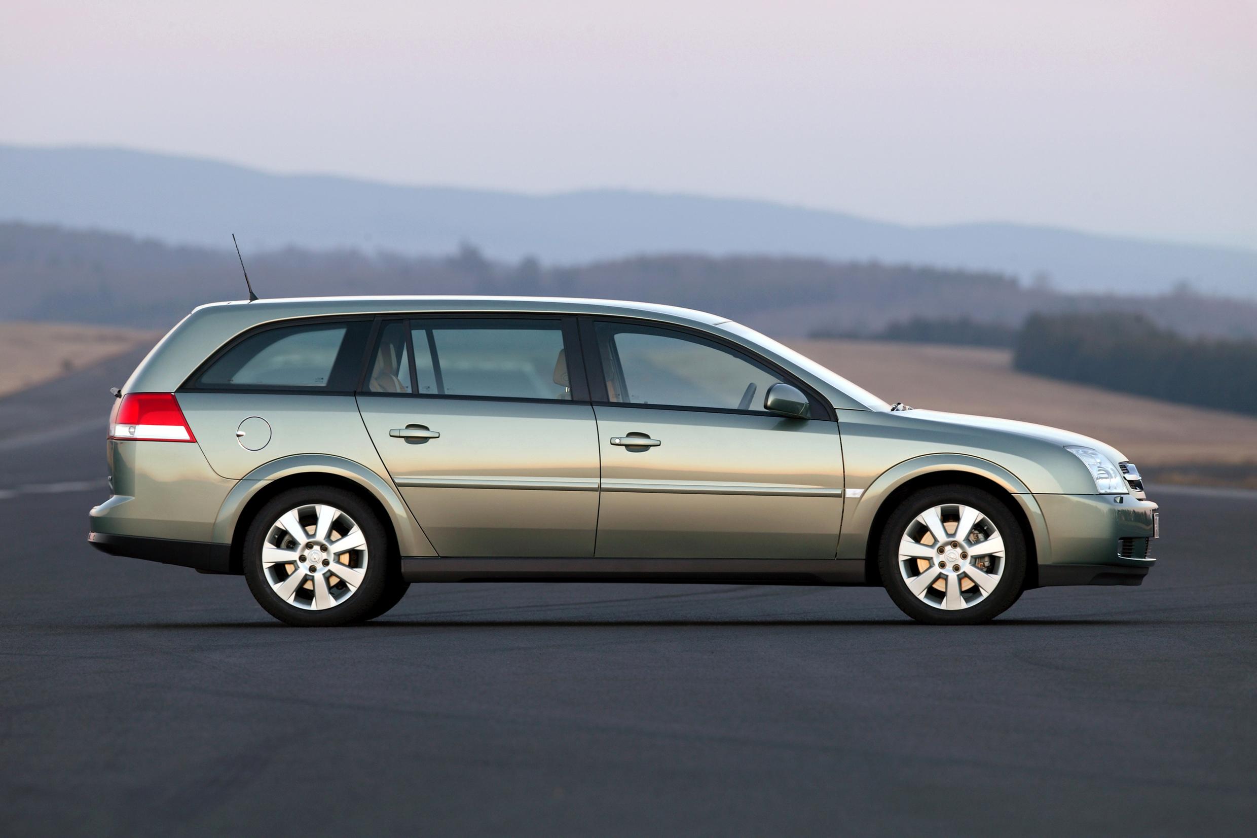 Вектра караван. Opel Vectra c 2003 универсал. Opel Vectra c 2004 универсал. Opel Vectra c 2.2 универсал. Опель Вектра 2004 универсал.