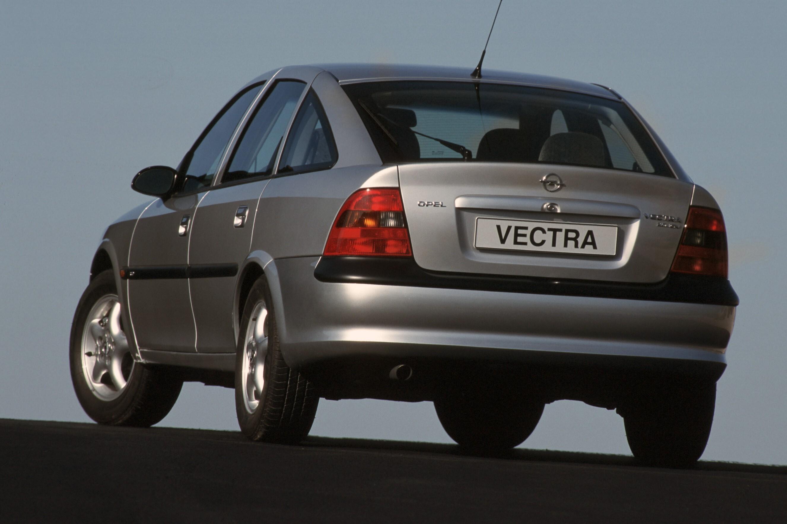Новый опель вектра б. Opel Vectra b. Opel Vectra b 1.6. Opel Vectra 1.6. Opel Vectra b хэтчбек 1999.