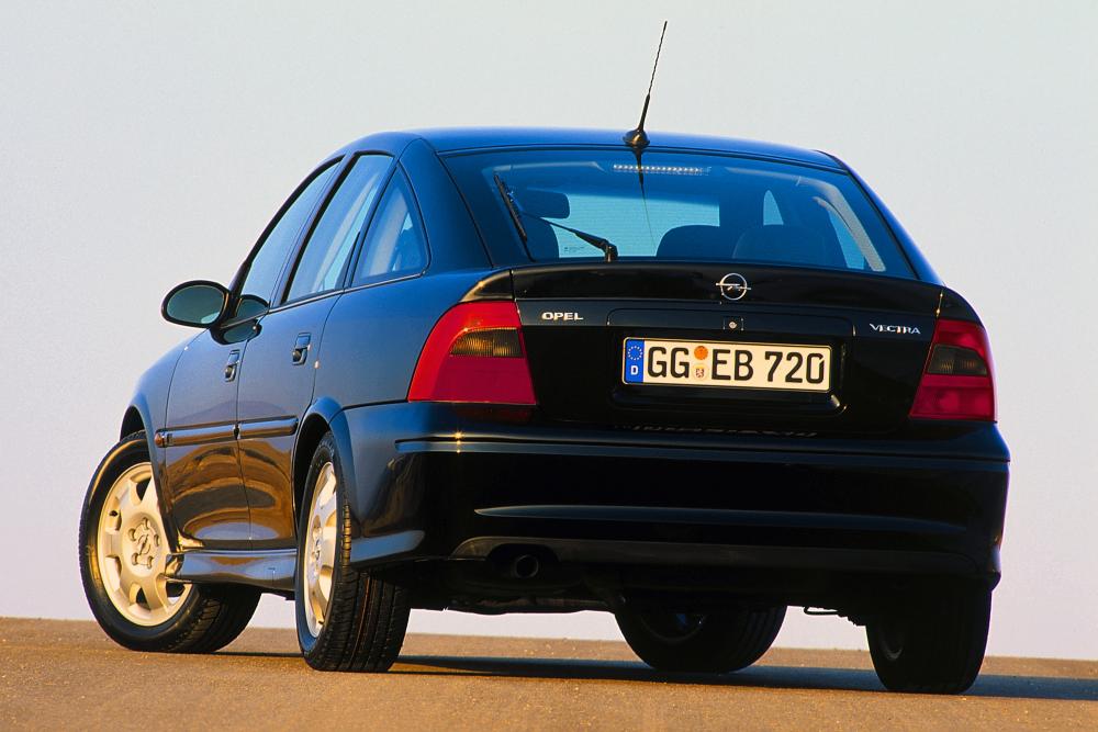 Opel Vectra 2 поколение B [рестайлинг] (1999-2002) Хетчбэк