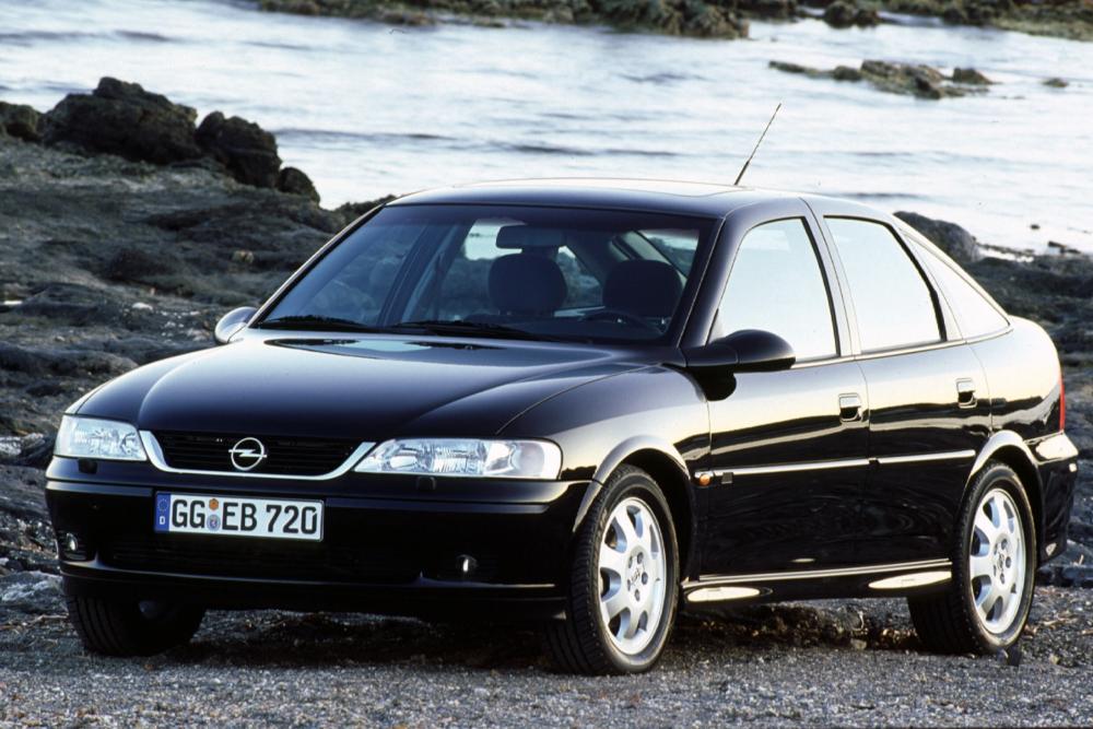 Opel Vectra 2 поколение B [рестайлинг] (1999-2002) Хетчбэк