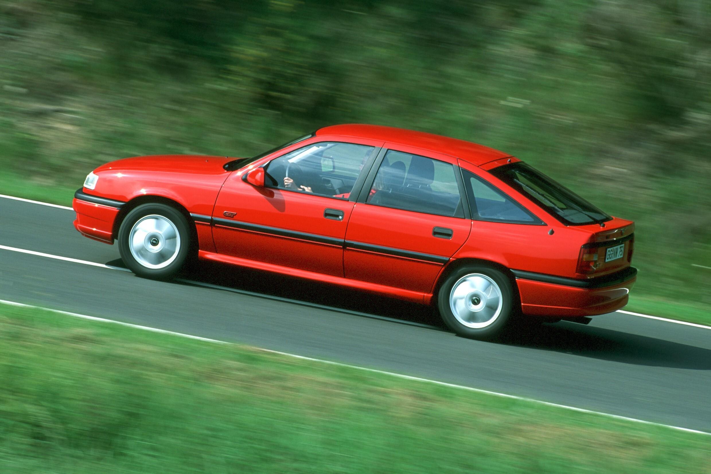Опель вектра хэтчбек. Opel Vectra a gt 1995. Opel Vectra gt 1992. Опель Вектра хэтчбек 1992. Опель Вектра gt1990.
