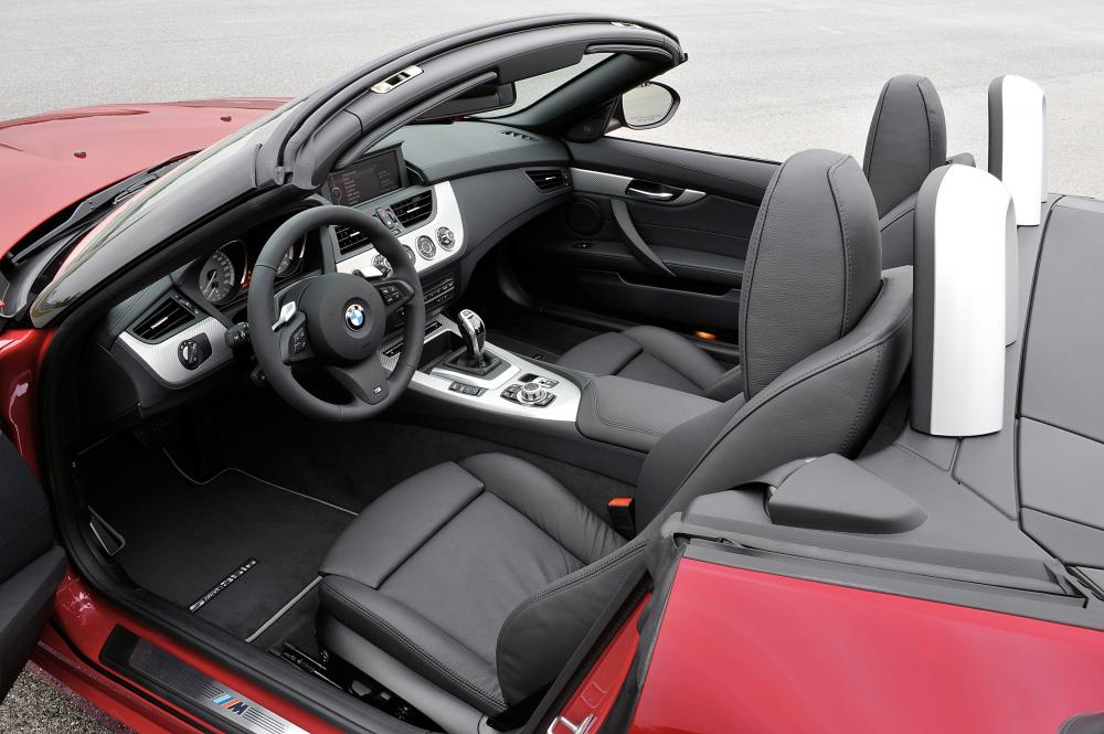 BMW Z4 2 поколение E89 (2009-2013) Родстер интерьер 