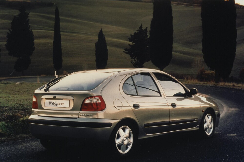 Renault Megane 1 поколение [рестайлинг] (1999-2003) Хетчбэк