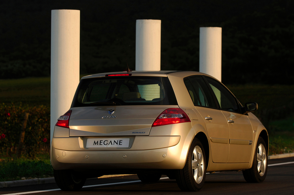 Renault Megane 2 поколение [рестайлинг] (2006-2008) Хетчбэк 5-дв.