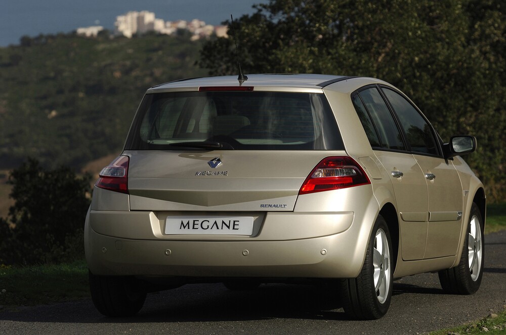 Renault Megane 2 поколение [рестайлинг] (2006-2008) Хетчбэк 5-дв.