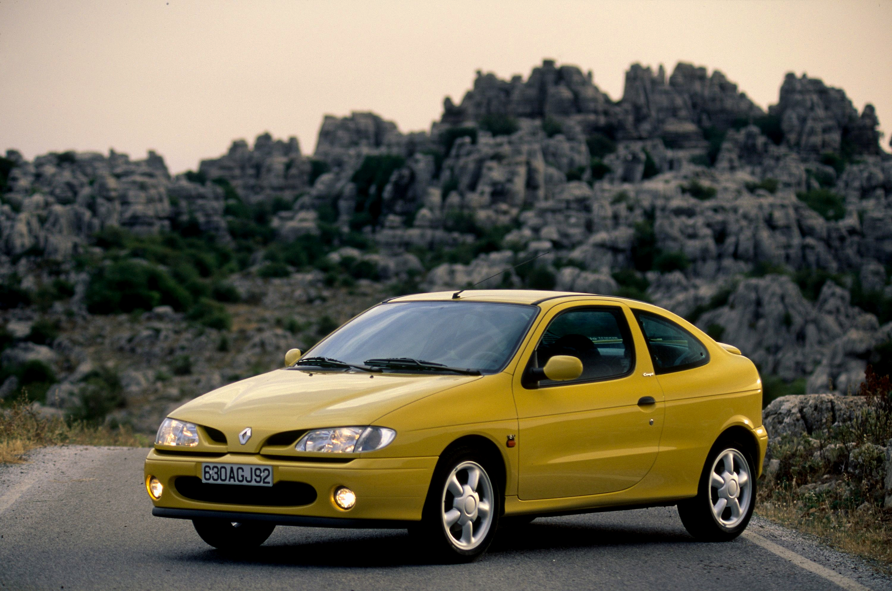 Рено меган 98 год. Renault Megane 1. Renault Megane Coupe 1999. Renault Megan 1. Рено Меган 1 купе.