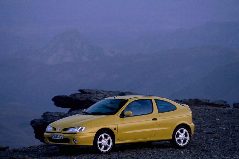 Renault Megane 1 поколение (1995-1999) Купе
