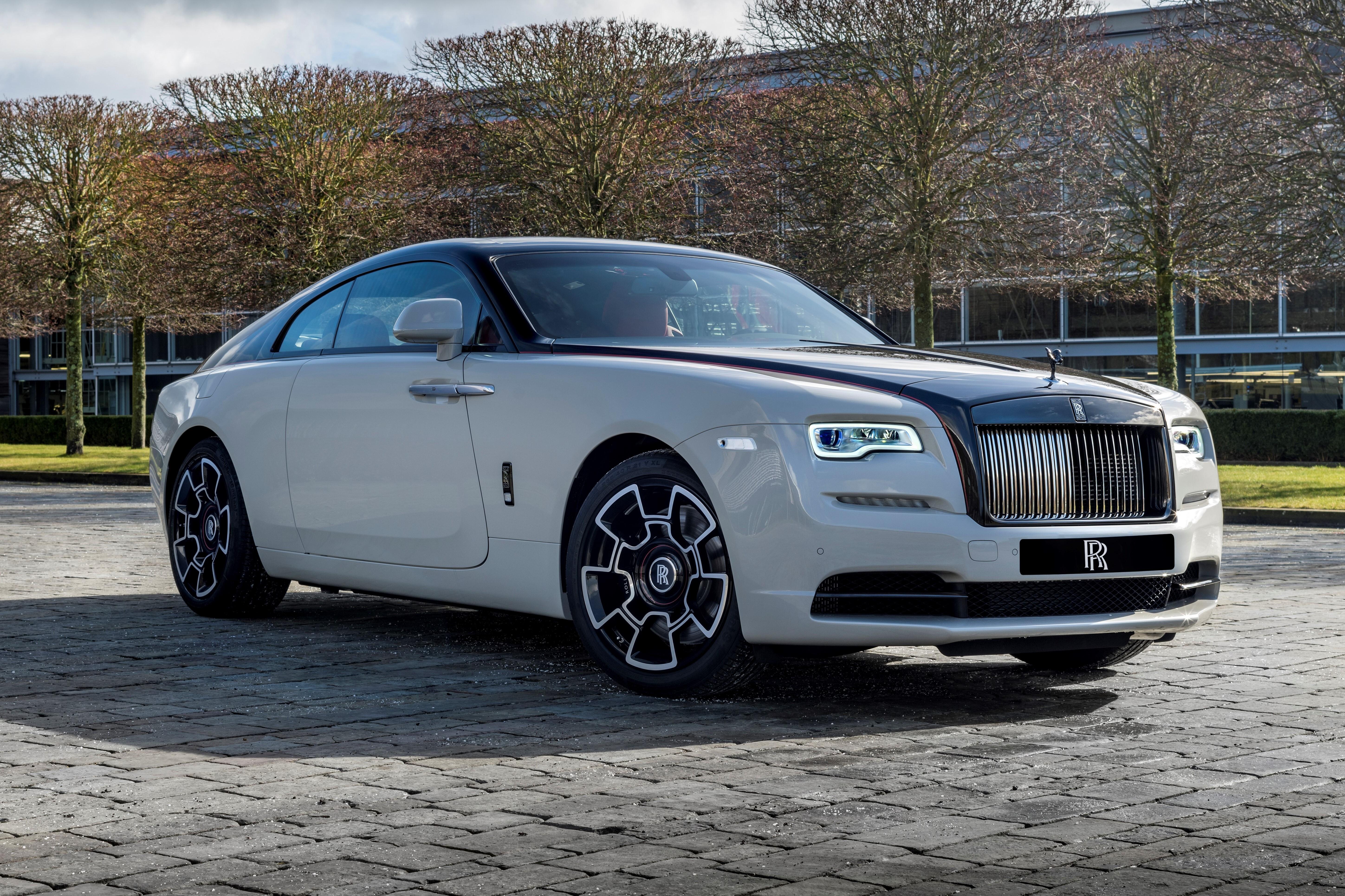 Песня черный ролс ролс. Rolls Royce Wraith 2022. Rolls-Royce врайт. Роллс Ройс Wraith 2021. Rolls Royce Wraith.