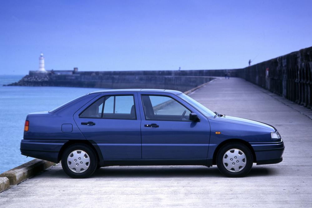 SEAT Toledo 1 поколение (1991-1999) Лифтбэк