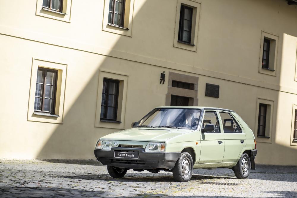 Skoda Favorit 1 поколение (1987-1995) Хетчбэк