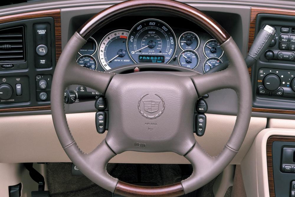 Cadillac Escalade 2 поколение Пикап интерьер