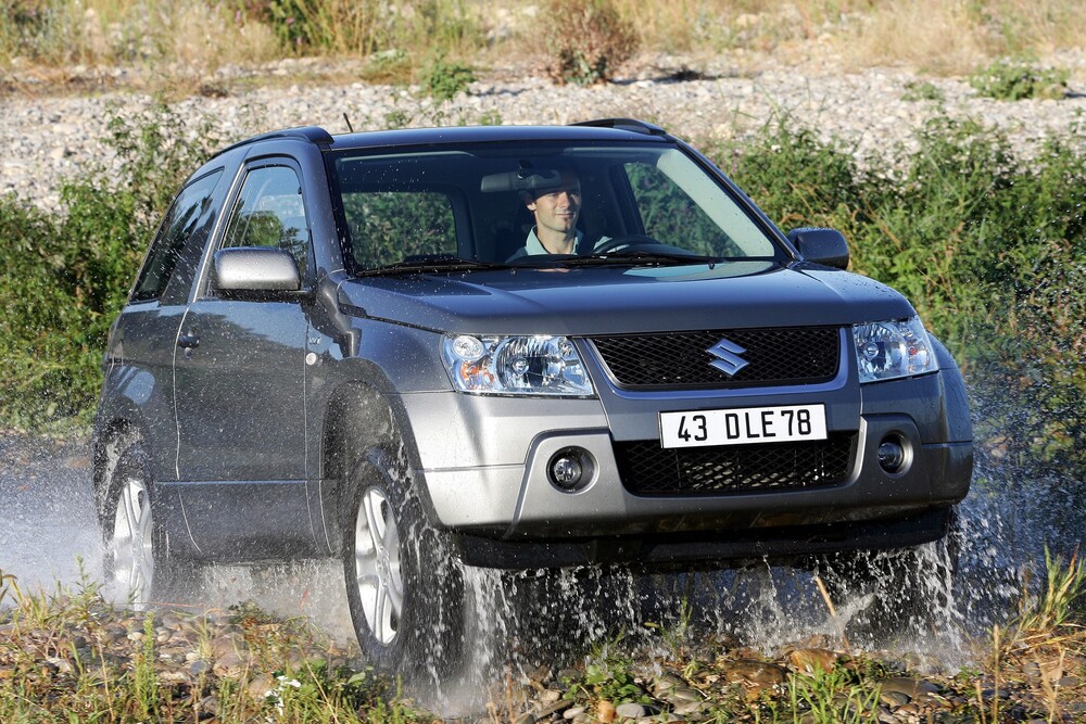 Suzuki Grand Vitara 2 поколение (2005-2012) Кроссовер 3-дв.