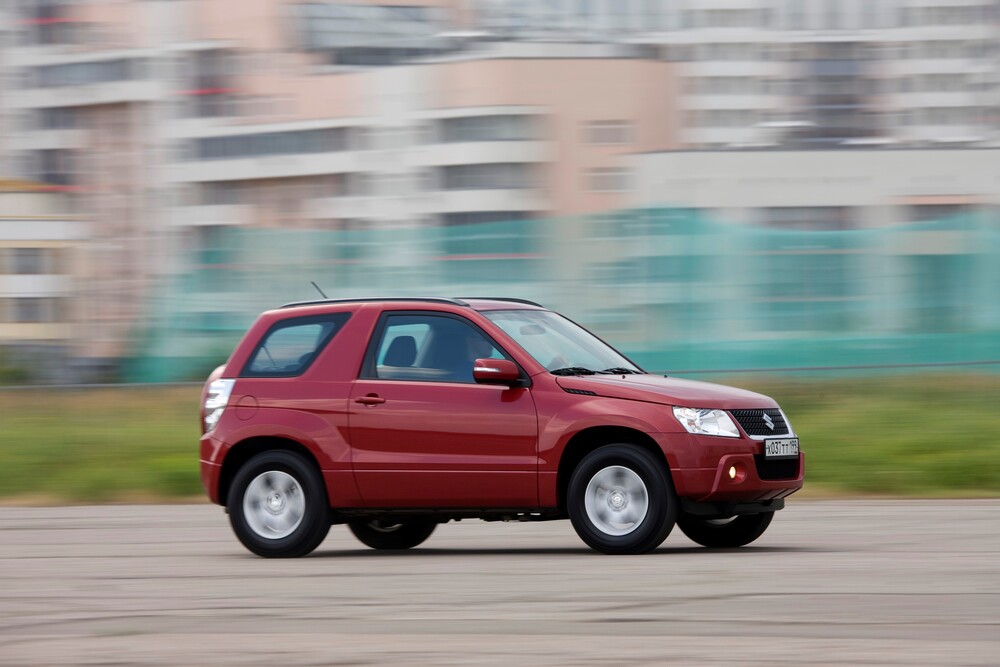 Suzuki Grand Vitara 2 поколение [рестайлинг] (2008-2012) Кроссовер 3-дв.