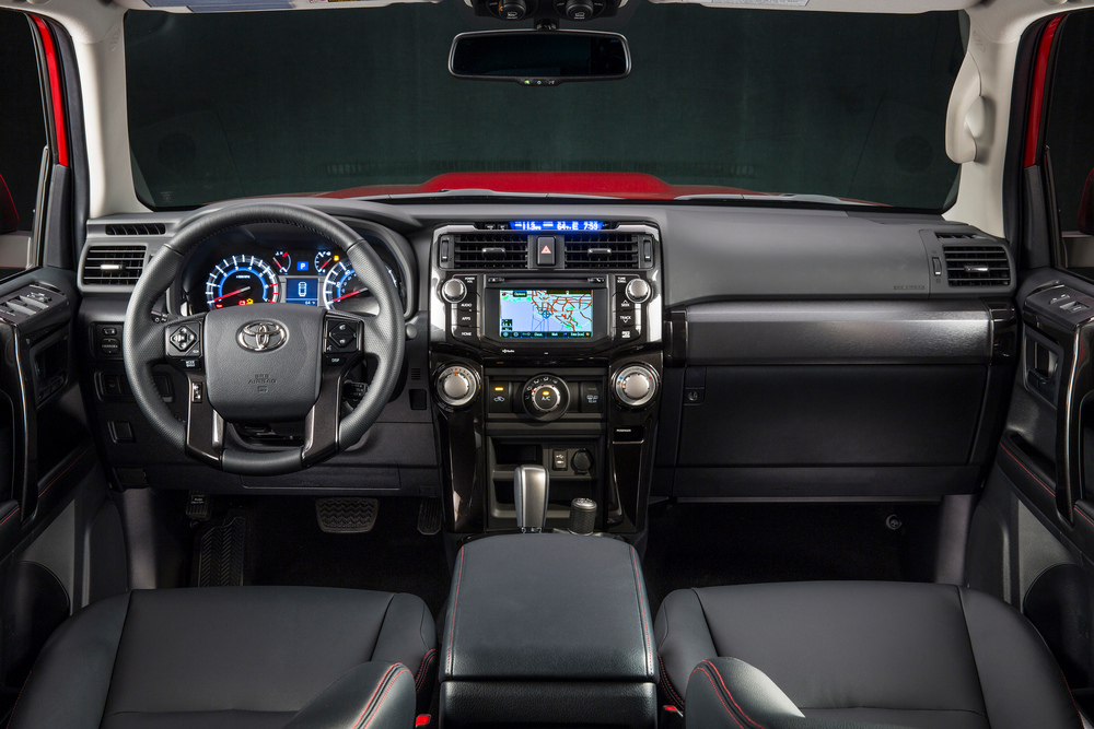 Toyota 4Runner 5 поколение [рестайлинг] (2013) Внедорожник интерьер 