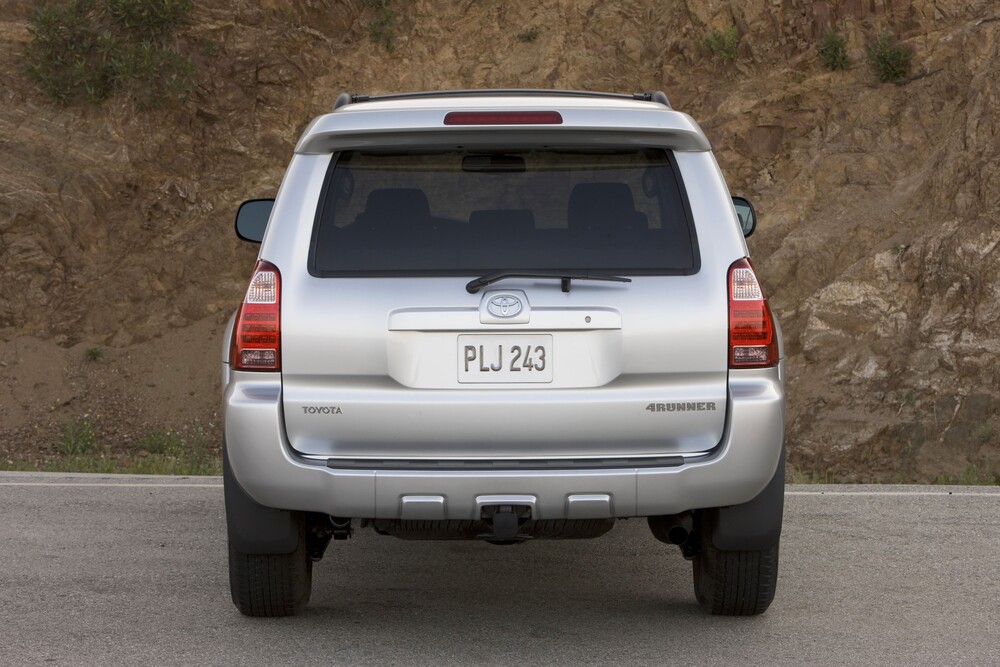 Toyota 4Runner 4 поколение [рестайлинг] (2005-2009) Внедорожник