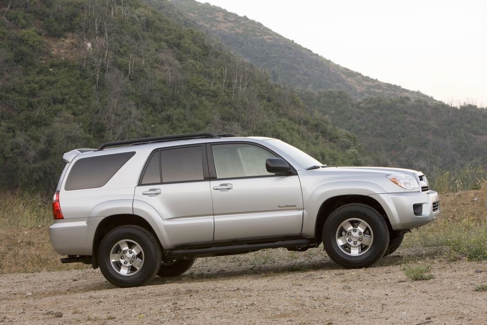 Toyota 4Runner 4 поколение [рестайлинг] (2005-2009) Внедорожник