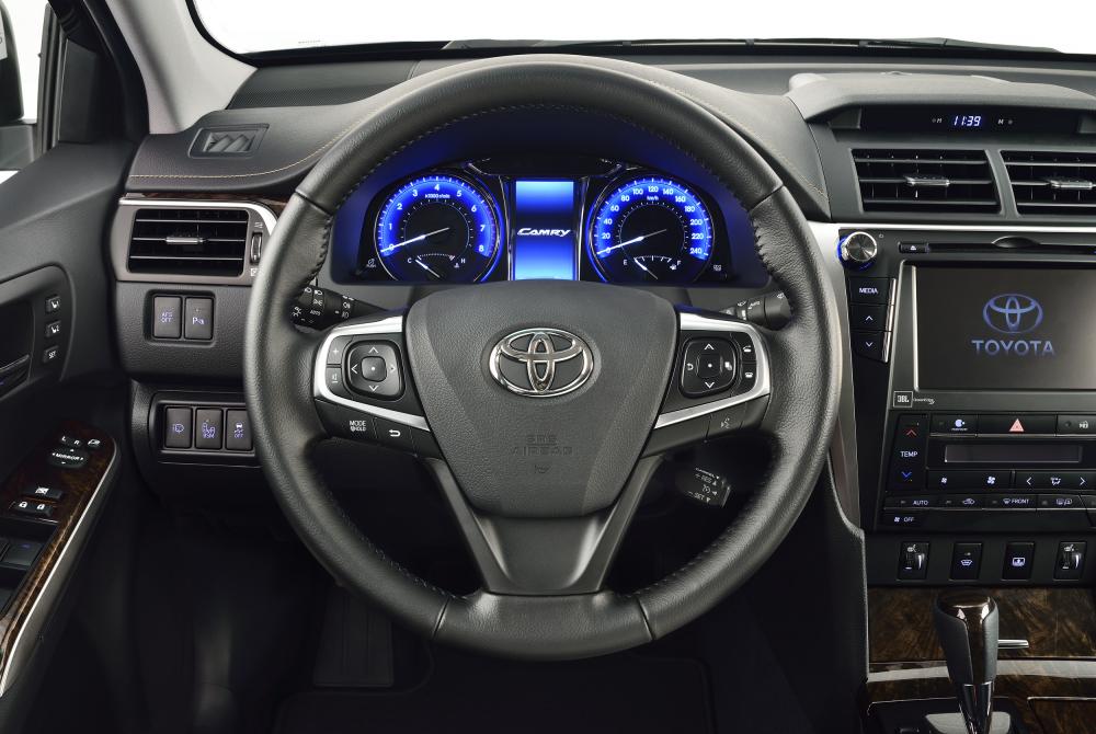 Toyota Camry 7 поколение XV50 [рестайлинг] (2014-2018) Седан интерьер 