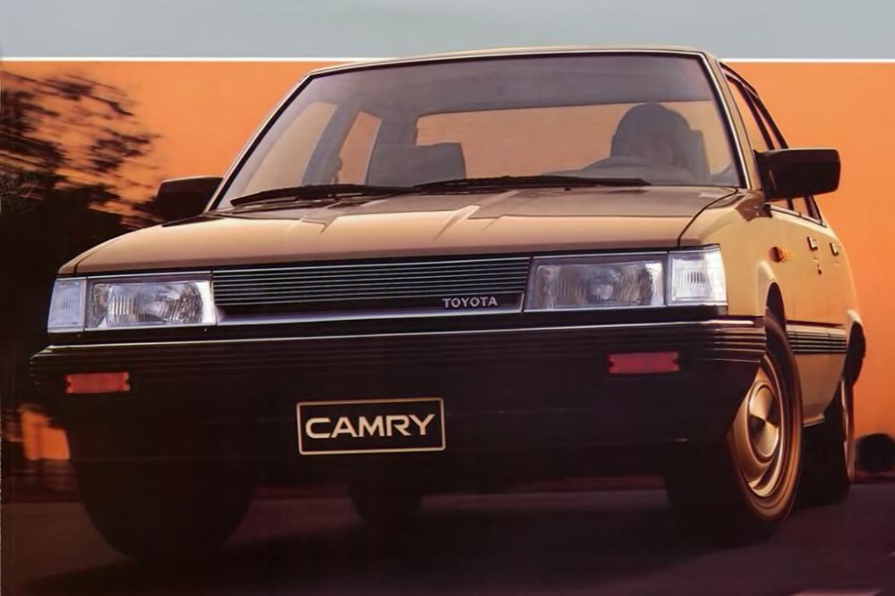 Toyota Camry 1 поколение V10 [рестайлинг] (1984-1986) Седан