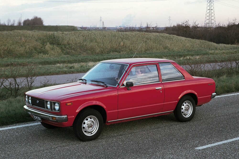 Toyota Carina 2 поколение A40/A50 (1977-1979) Седан 2-дв.
