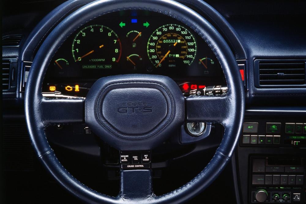 Toyota Celica 4 поколение (1985-1989) Купе интерьер 
