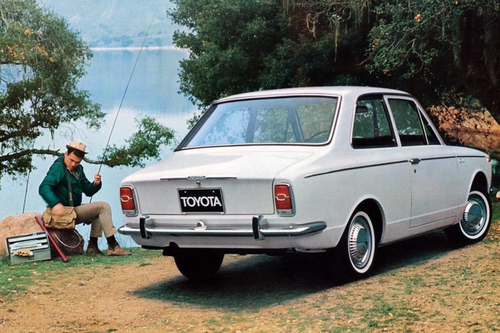 Toyota Corolla 1 поколение E10 (1966-1970) Седан