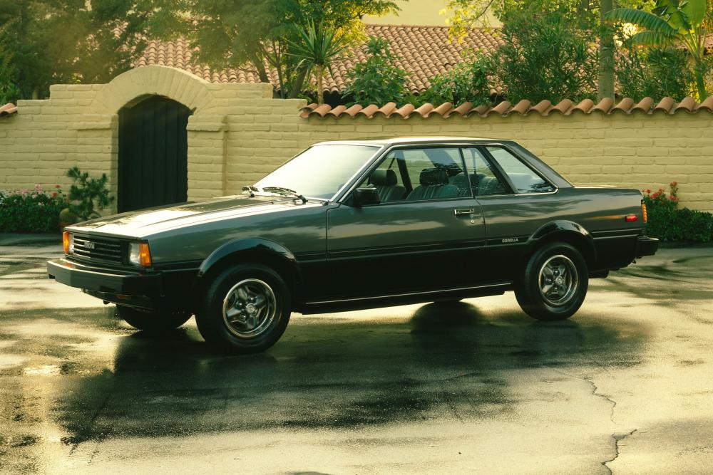 Toyota Corolla 4 поколение E70 [рестайлинг] (1982-1983) Хардтоп