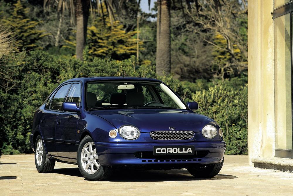 Toyota Corolla 8 поколение E110 (1997-1999) Лифтбэк