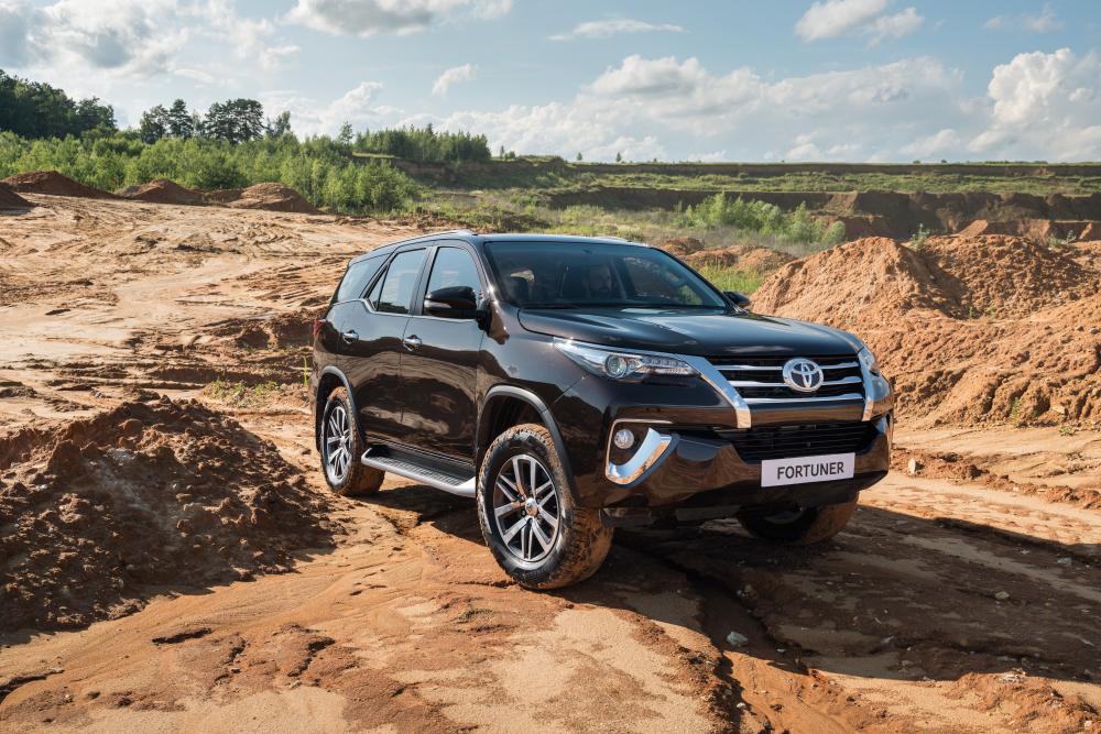 Toyota Fortuner 2 поколение (2017) Внедорожник 5-дв.