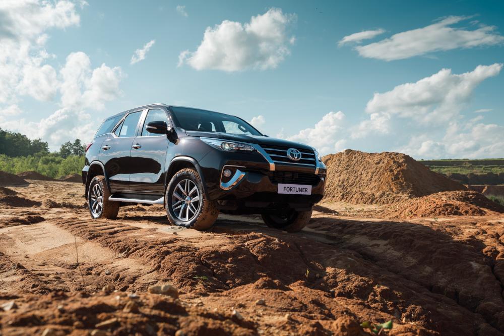 Toyota Fortuner 2 поколение (2017) Внедорожник 5-дв.