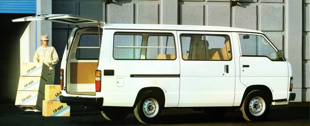 Toyota Hiace 3 поколение H50 (1982-1989) Combi минивэн