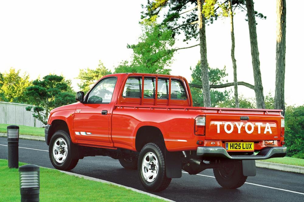 Toyota Hilux 6 поколение [рестайлинг] (2001-2004) Пикап 2-дв.