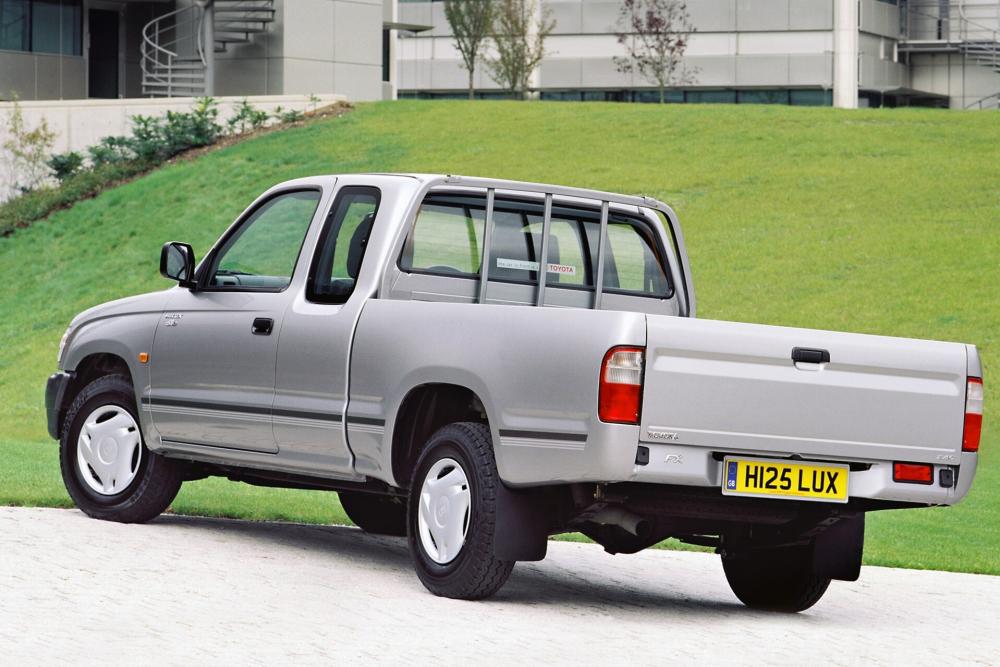 Toyota Hilux 6 поколение [рестайлинг] (2001-2004) Xtracab пикап 2-дв.