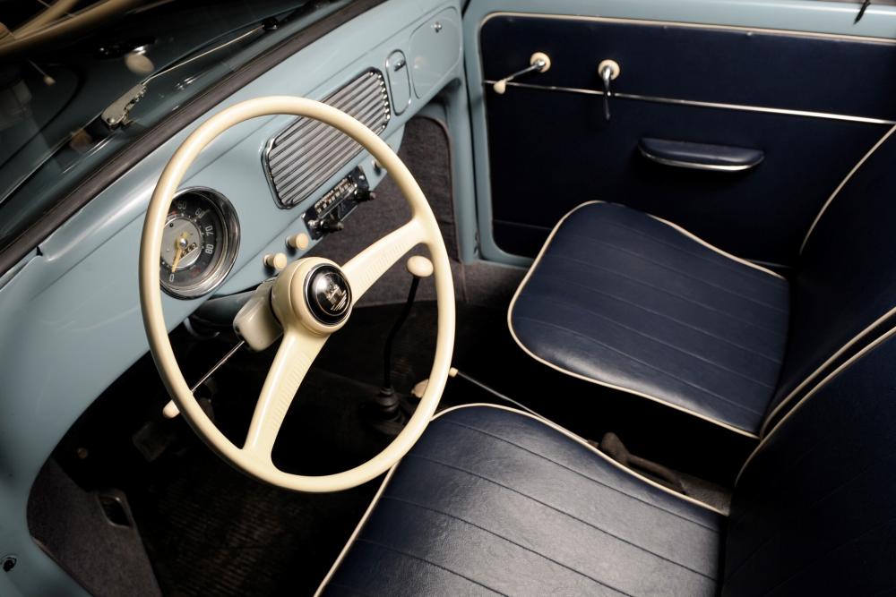 Volkswagen Beetle 1200/1300/1500 [рестайлинг] (1953-1968) Седан интерьер 