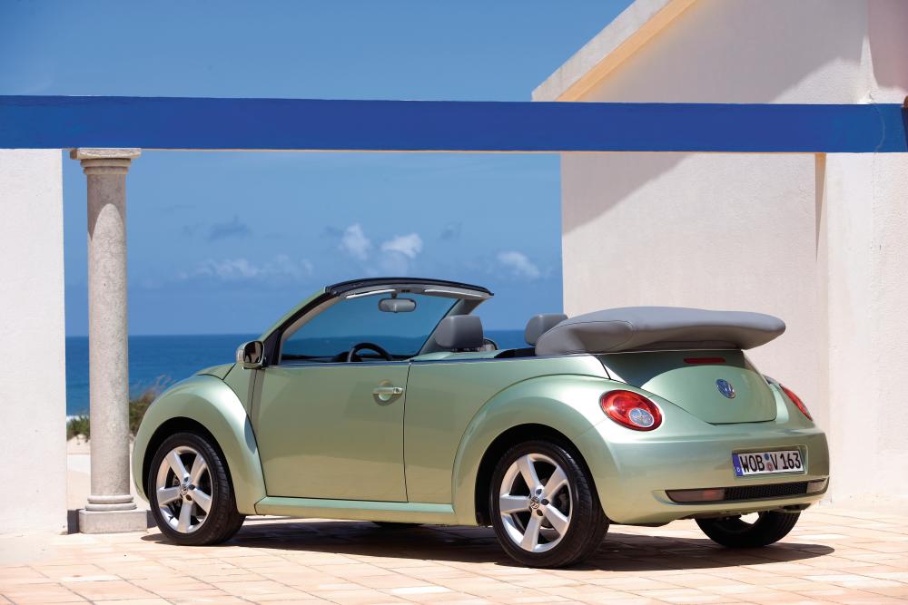 Volkswagen Beetle 2 поколение [рестайлинг] (2005-2010) Кабриолет