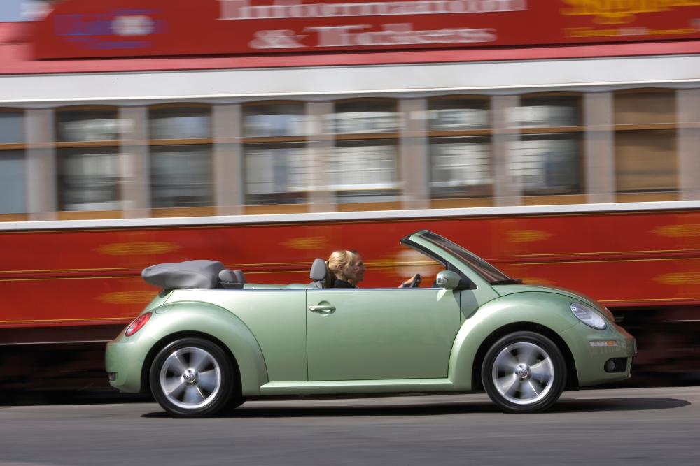 Volkswagen Beetle 2 поколение [рестайлинг] (2005-2010) Кабриолет