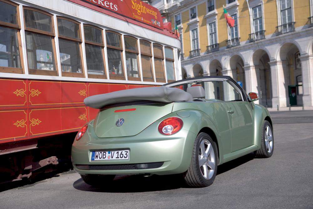 Volkswagen Beetle 2 поколение [рестайлинг] (2005-2010) Кабриолет