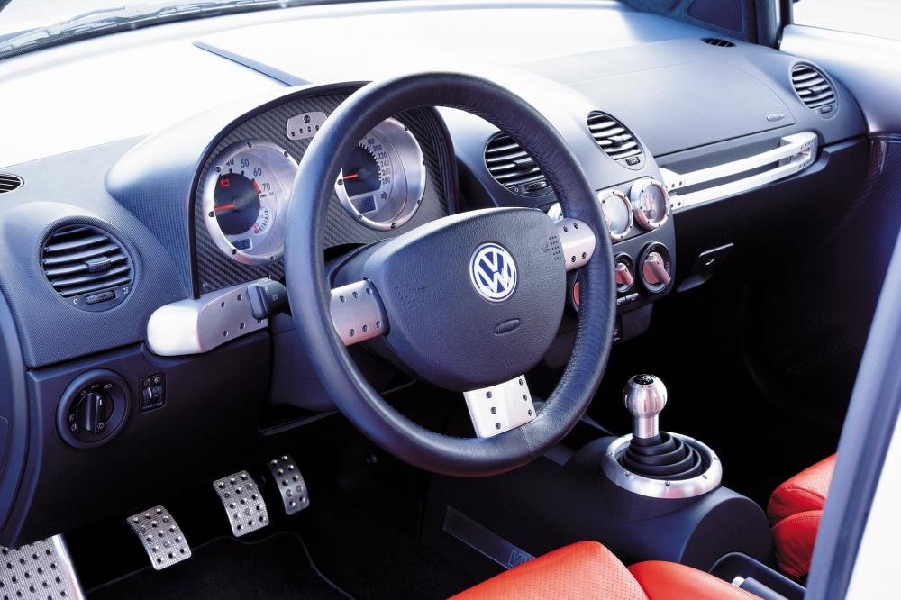 Volkswagen Beetle 2 поколение (2001-2003) RSi хетчбэк 3-дв. интерьер