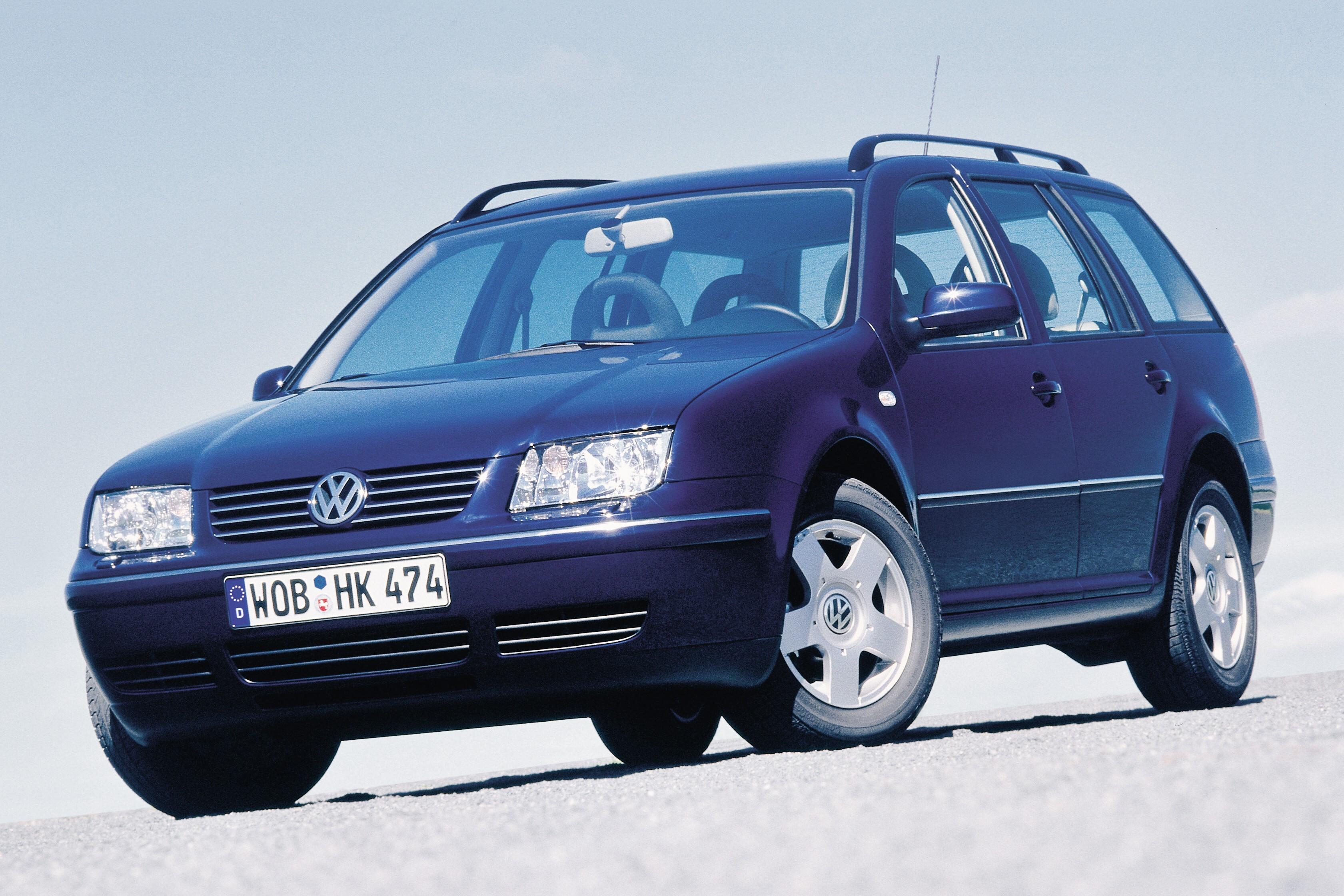 Volkswagen bora 1. Volkswagen Bora универсал. Volkswagen Bora 1 поколение. Фольксваген Бора универсал 2000. Volkswagen Bora 1999 универсал.