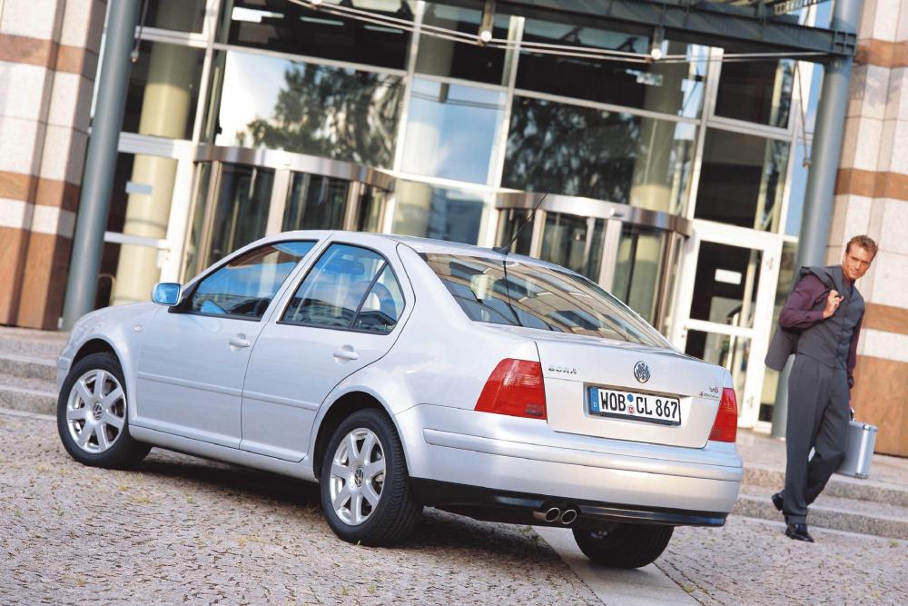 Volkswagen Bora 1 поколение (1998-2005) Седан