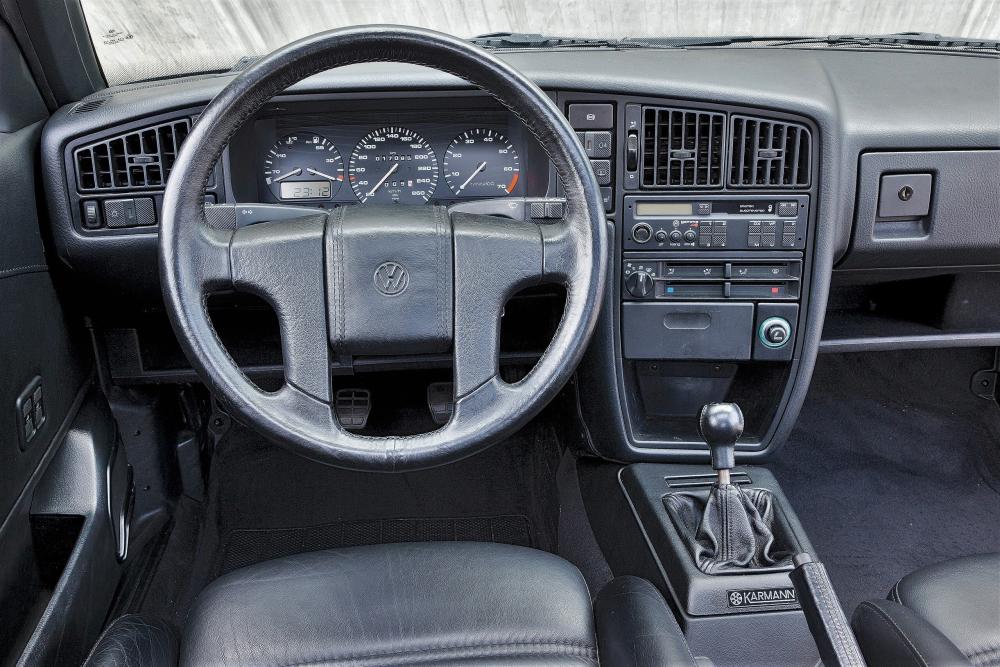 Volkswagen Corrado 1 поколение (1988-1995) Купе интерьер 